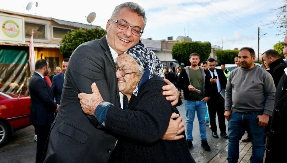 Tufan Erhürman Girne'de halkla buluştu: Her türlü iyi niyetli yaklaşıma devam edeceğiz