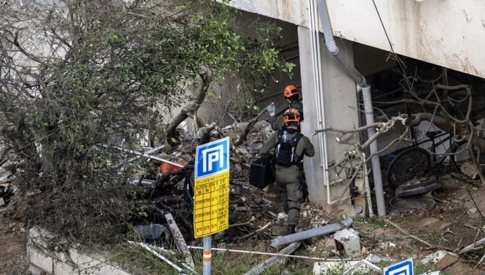 İran’ın misillemesinin ardından Tel Aviv’de 3 kişi hafif yaralandı