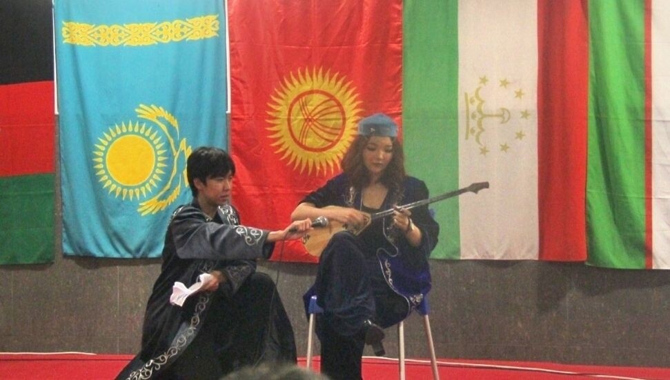 DAÜ’de Nevruz coşkusu: Çok kültürlü etkinlik öğrencileri bir araya getirdi