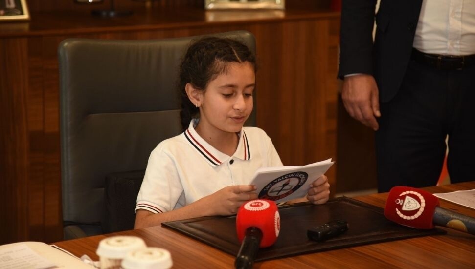 Cumhurbaşkanlığı koltuğuna oturan Masal Şevki: Güven için devlet harcamalarının izlenebildiği sistem kurardım