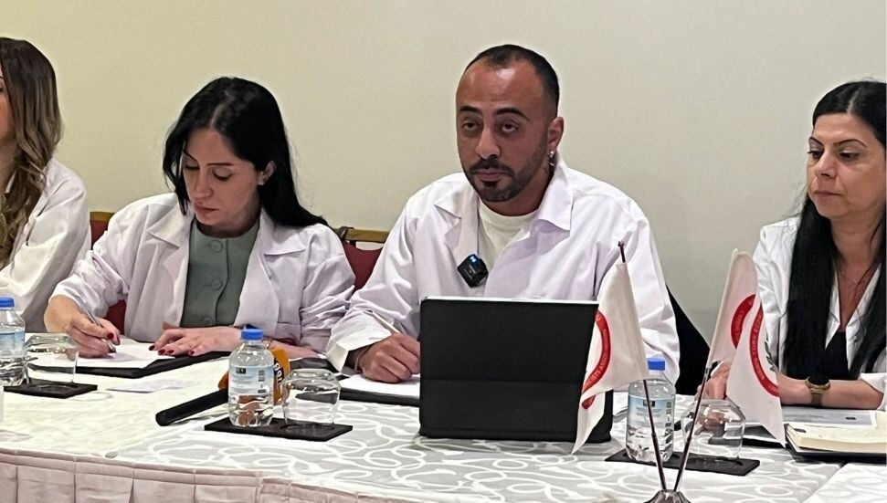 Eczacı rafındaki ilaçlar için devlet ihaleye çıkıyor: Doğru model bu değil