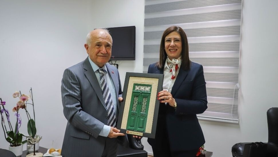 Sıla Usar İncirli, eski TBMM Başkanı Cemil Çiçek ile görüştü