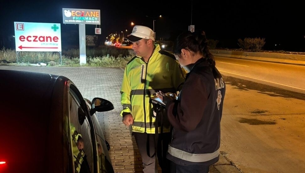 Trafik denetimleri: Bin 208 sürücü hakkında yasal işlem başlatıldı, 125 araç trafikten men edildi