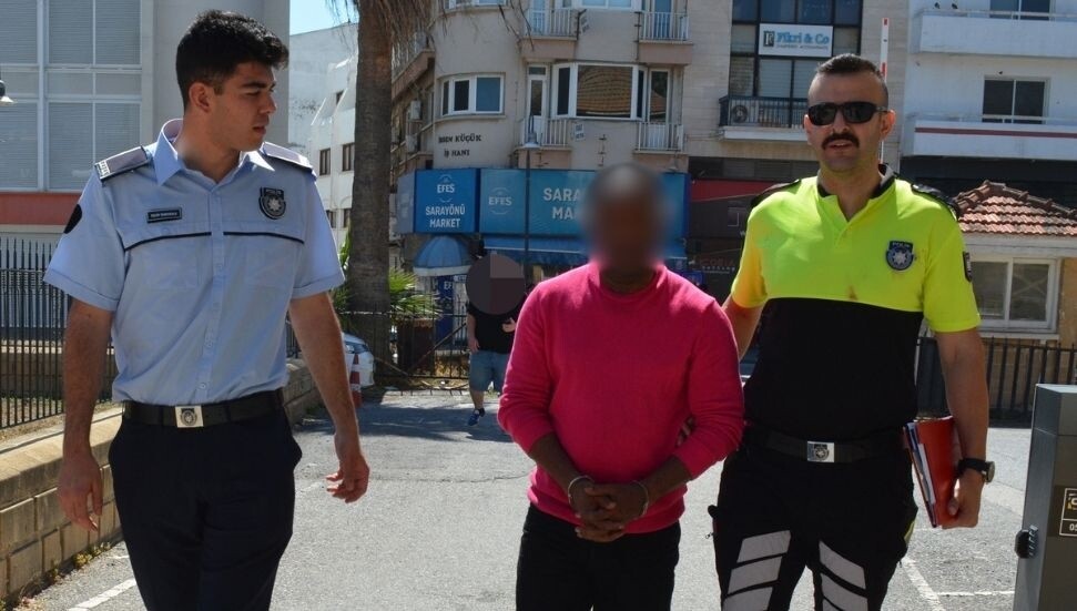Kimlik kartını tanımadığı birine verdi, ülkeden çıkmasına yardım etti: Zanlı 3 gün tutuklu