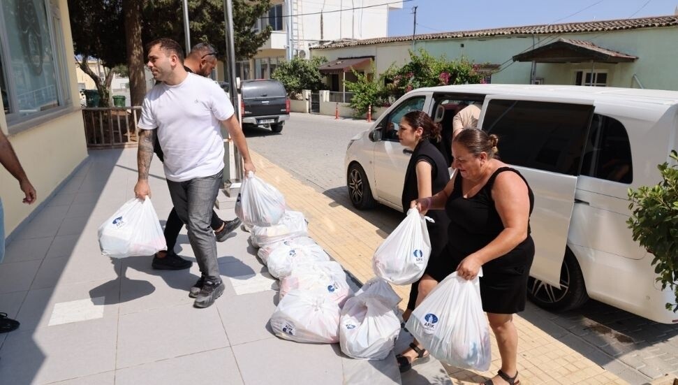 Afik Group’tan İskele Belediyesi’ne 65 gıda kolisi desteği