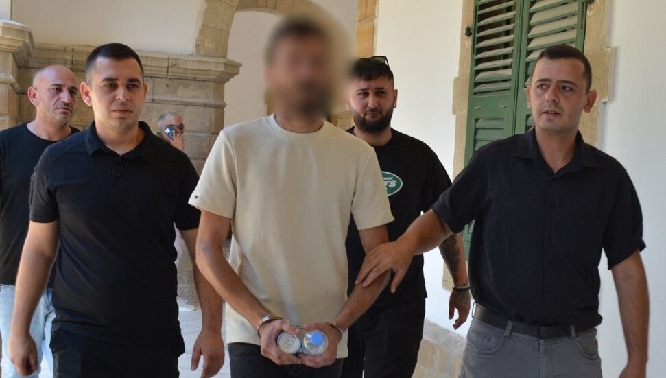 Silah ve uyuşturucu madde tasarrufundan itham edilen zanlı: Ağacın altında buldum