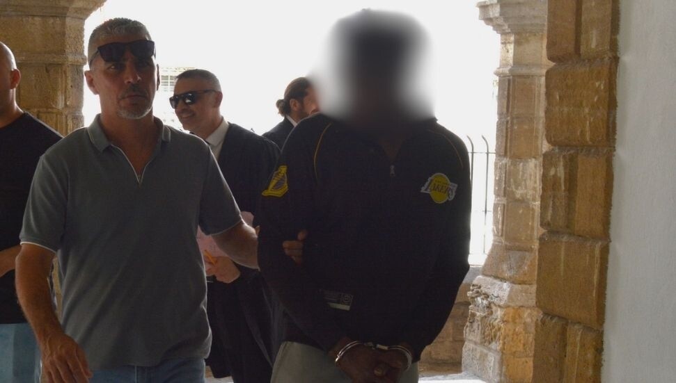 Uyuşturucu zanlısı J.C.E 7 gün daha tutuklu kalacak