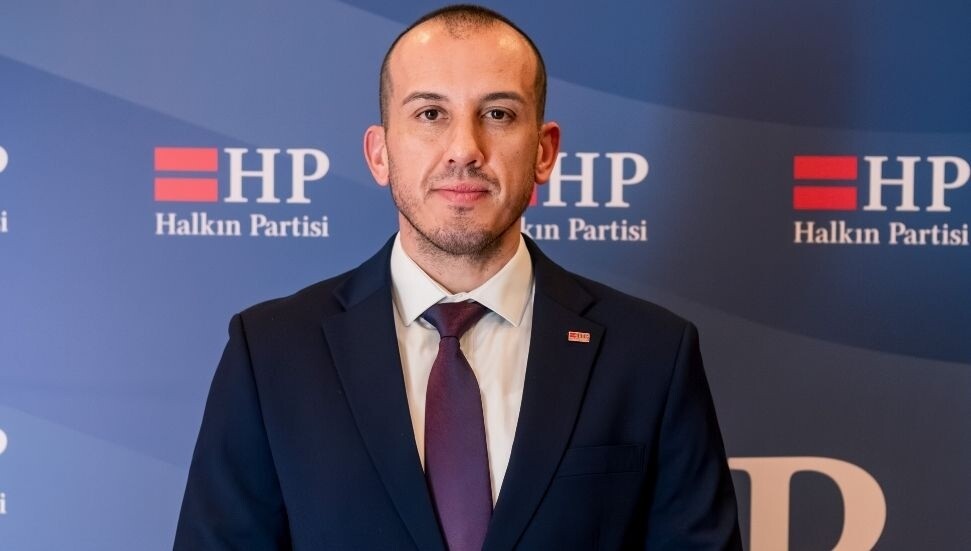 Yusuf Avcıoğlu'nda petrol fiyatları eleştirisi: Kötü yönetiminizin sponsoru vatandaş değildir