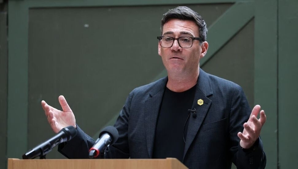 İngiltere'de "Kuzey'in Kralı" olarak anılan Andy Burnham ülkenin yeni başbakanı olmak için gün sayıyor