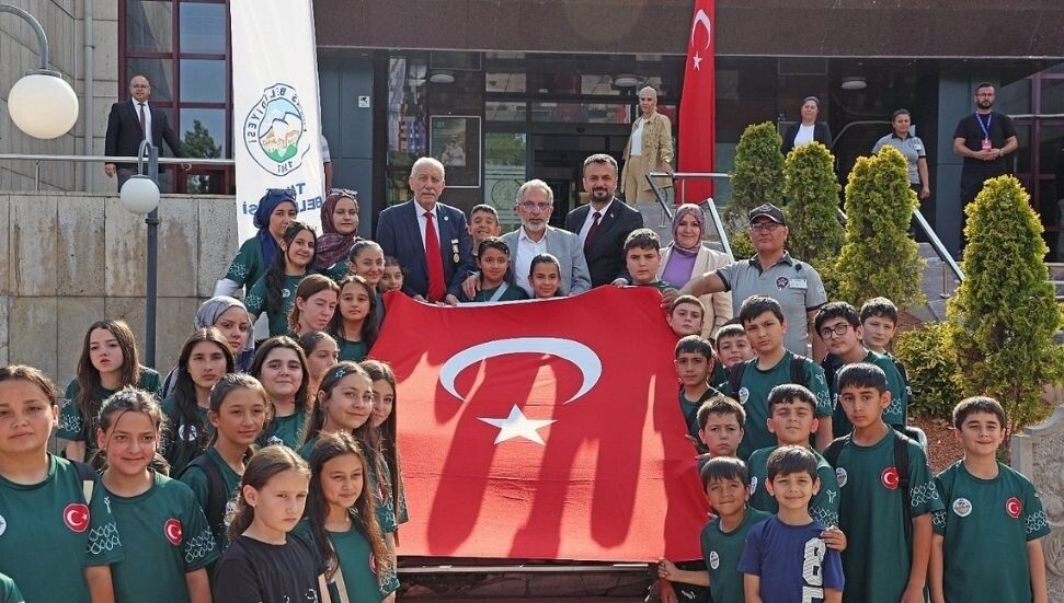 KKTC Aksalkalı Oktay Öksüzoğlu, 20 Temmuz etkinlikleri kapsamında Kayseri'de temaslarda bulundu