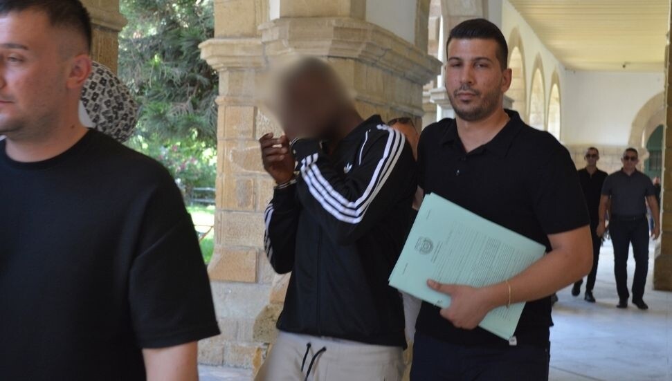 Ölen ağabeyinin ehliyetiyle araç sürmekle itham ediliyor: Zanlı teminatla serbest