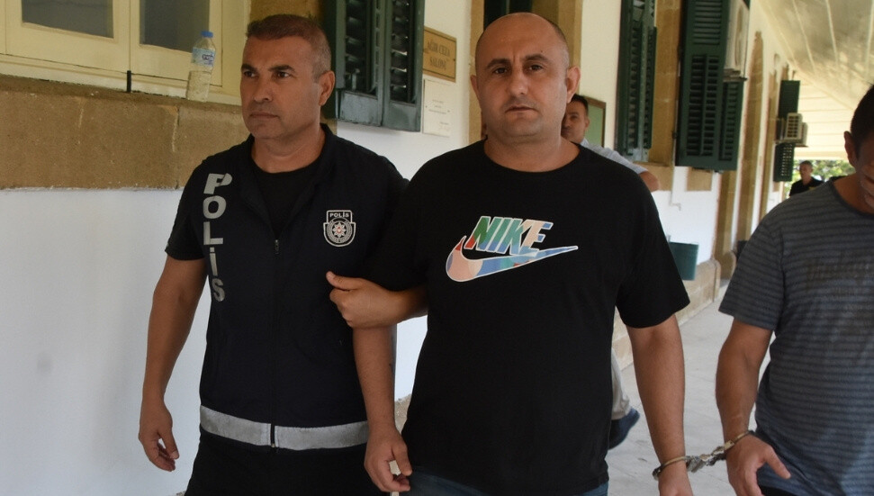 Üvey kız kardeşine şiddet uygulayan Ümit Ertuğrul 1 yıl 6 ay hapse mahkum edildi