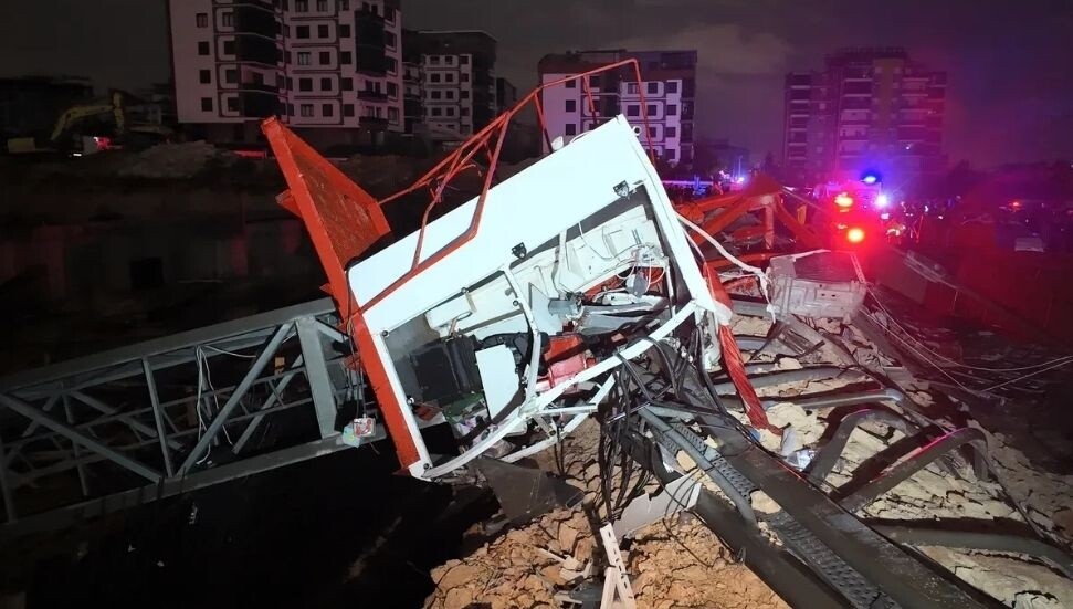 Antalya’da hortum faciası: 4 işçi hayatını kaybetti, 1 yaralı