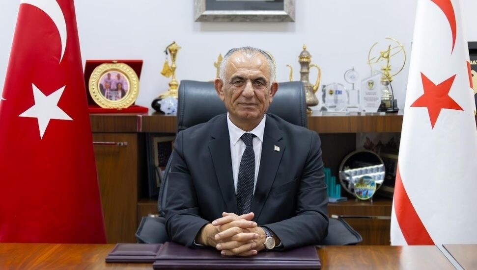 Nazım Çavuşoğlu: Cumhuriyet değerlerini gelecek nesillere aktarmak en büyük sorumluluğumuz