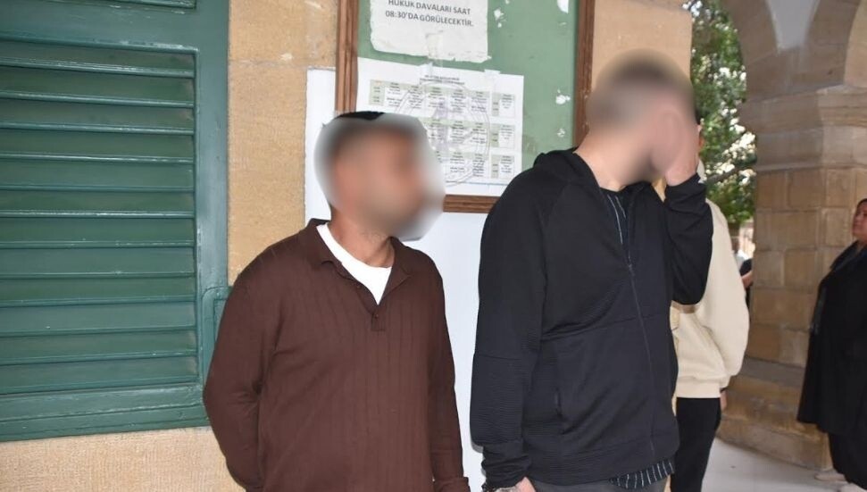Sahte çekle araç alıp 2 bin 500 sterlin para üstü aldı: 2 gün tutuklu kalacak