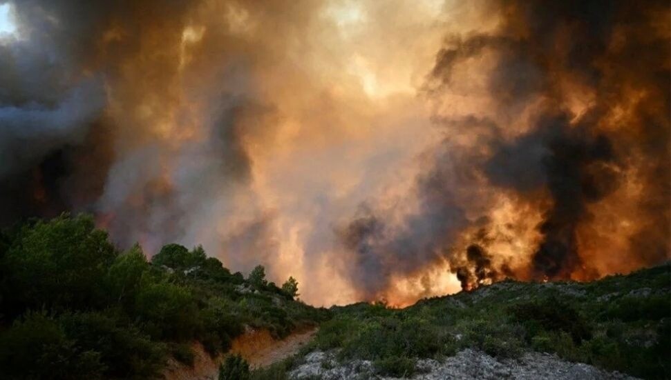 Fransa’nın güneyinde felaket: Aude yangınında 1 kişi öldü, 11 bin hektar kül oldu