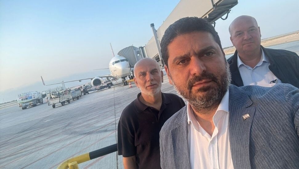 Ahmet Savaşan ve beraberindeki heyet KKTC’ye döndü: Memleketimize dönmenin mutluluğu içindeyiz