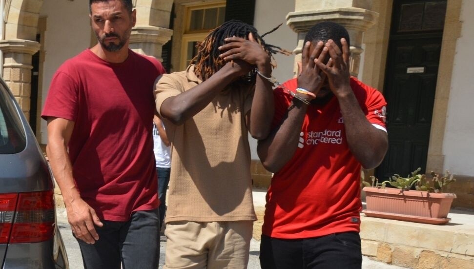 Uyuşturucu taşımakla itham edilen Faruk cezaevine gönderildi, İke teminatla serbest bırakıldı