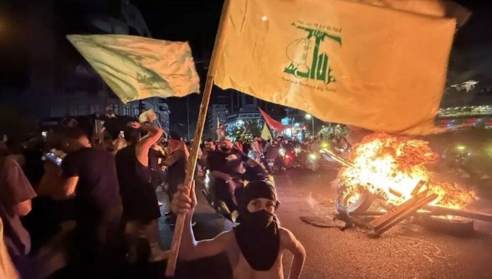 Lübnan’da, Hizbullah'ı da kapsayan silah toplama kararı protestolara yol açtı