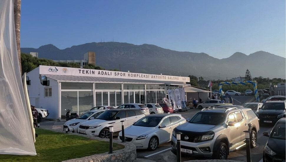 Lapta'da Tekin Adalı Spor Kompleksi hizmete açıldı