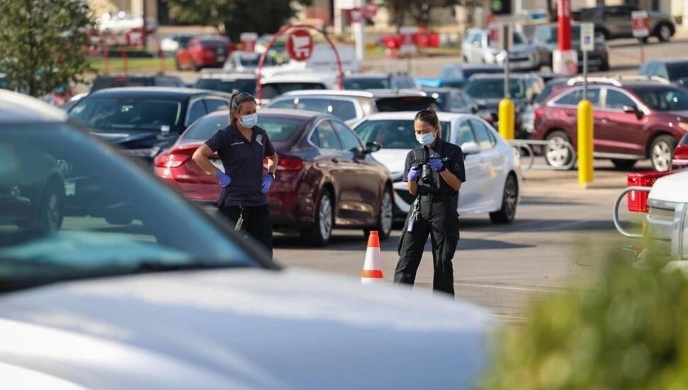 Teksas’ta market otoparkında silahlı saldırı: 3 kişi hayatını kaybetti