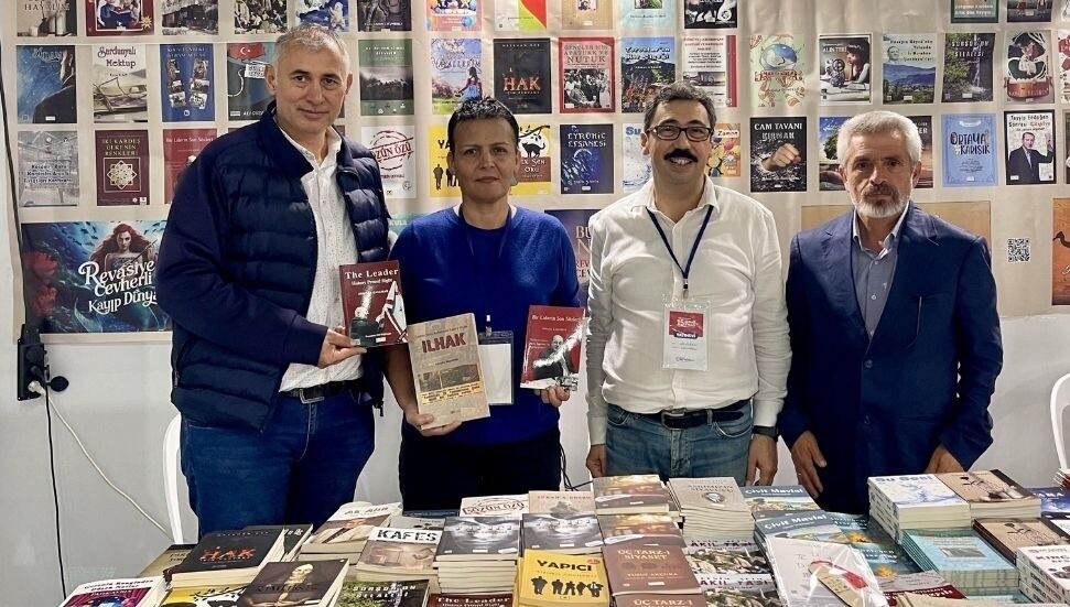 Gazeteci Karaman, Kocaeli Kitap Fuarı'nda okurlarla buluştu