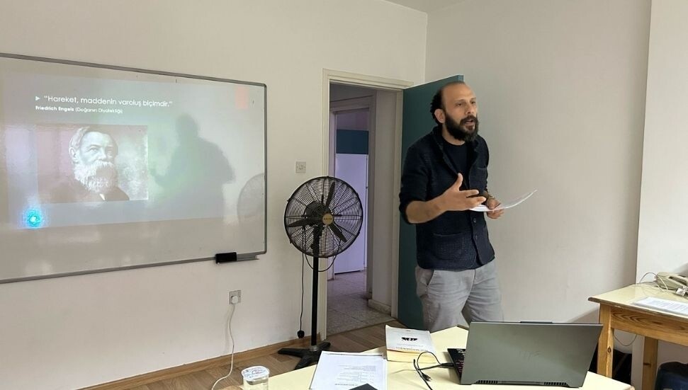 Bağımsızlık Yolu, Gazimağusa’da “Hak Mücadeleleri” dersi düzenledi