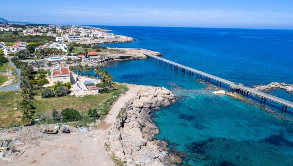 Lapta sahil yürüyüş yolu için halkın görüşleri toplanıyor