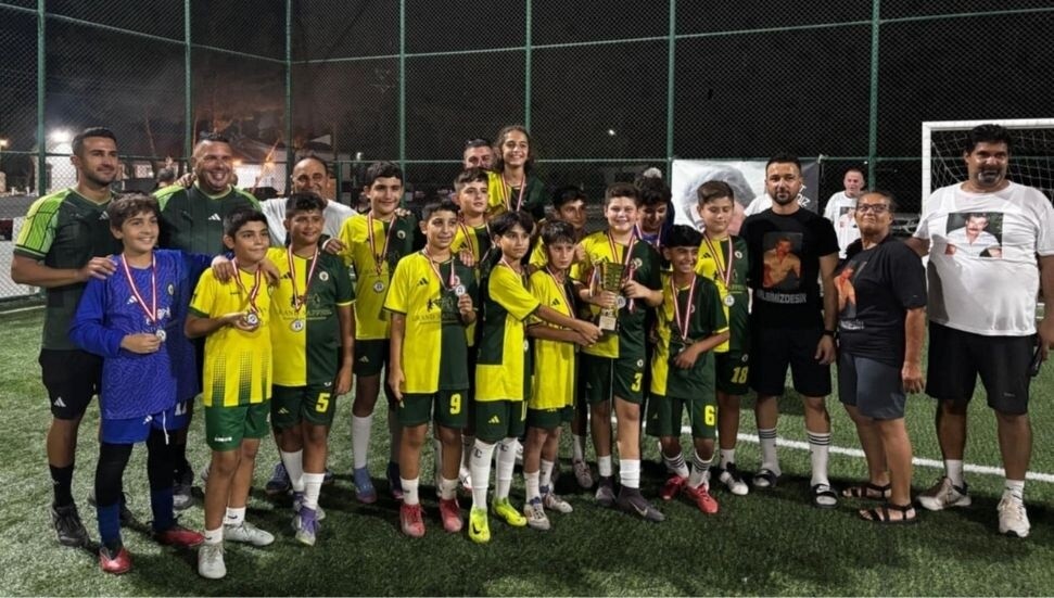 10. Ferit Açıkyıldız halı saha anı futbol turnuvası tamamlandı