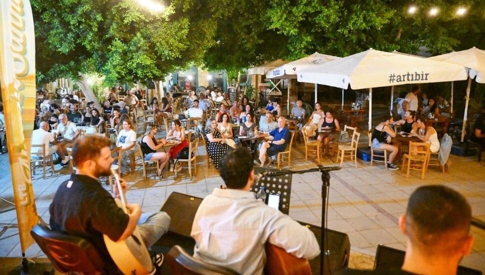 LTB Akustik Sahne’de Grup Reva müzikseverlerle buluştu
