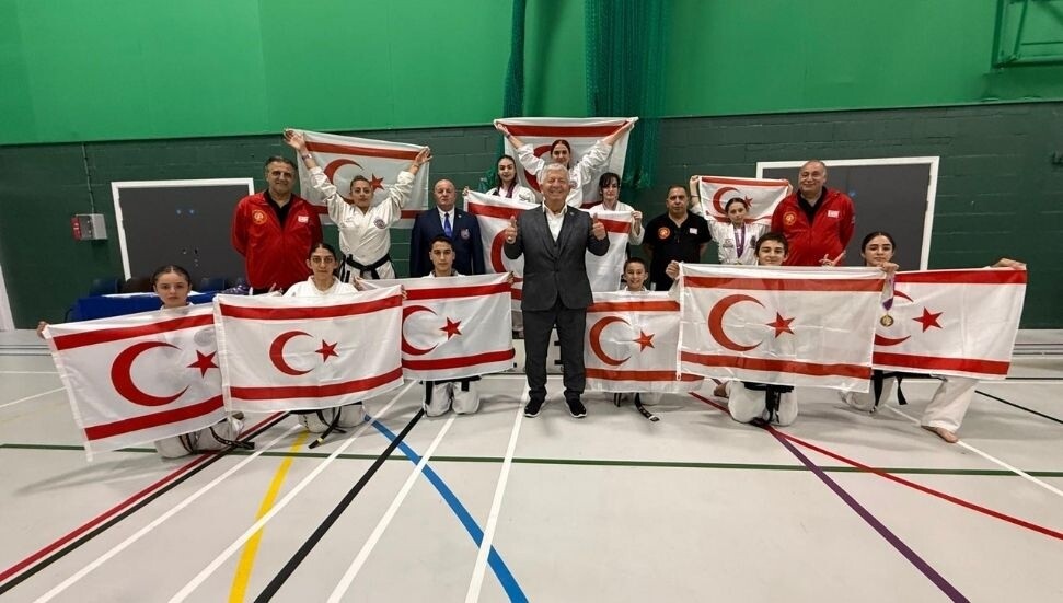 Kıbrıslı Türk sporculardan GTF Dünya Şampiyonası’nda madalya başarısı: KKTC bayrağı dalgalandı!