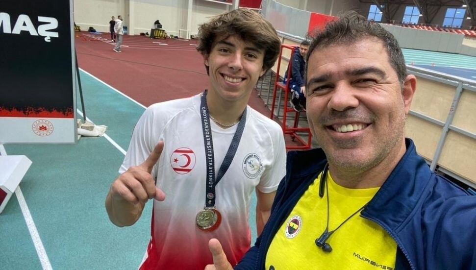 Taygun Türkiye ikincisi, Turgut yaş grubunun en iyi derecesini elde etti