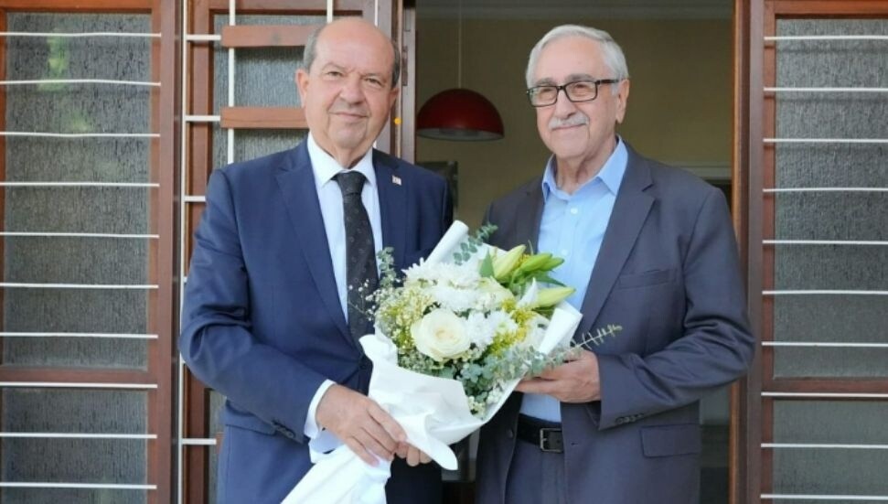 Cumhurbaşkanı Tatar’dan 4. Cumhurbaşkanı Mustafa Akıncı’ya nezaket ziyareti