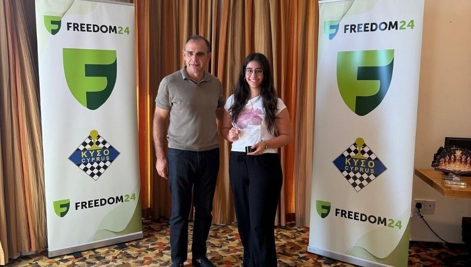 Destina Çıka, Kıbrıs Hızlı ve Yıldırım Satranç Şampiyonası'nda en başarılı kadın oyuncu oldu