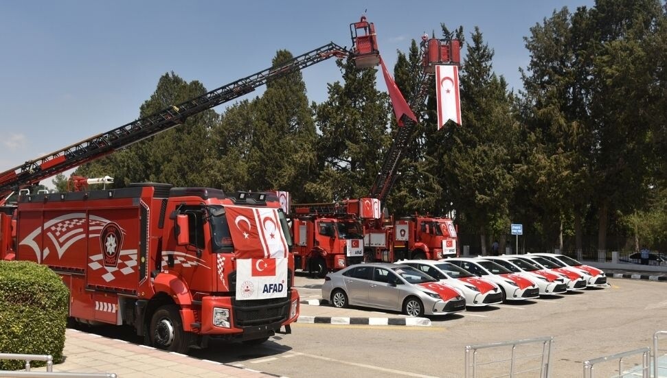 Türkiye tarafından hibe edilen 29 araç, törenle Polis Genel Müdürlüğü’ne teslim edildi