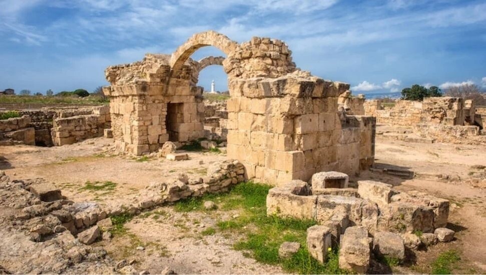 Baf’ta yapılan kazılarda antik mezar keşfedildi