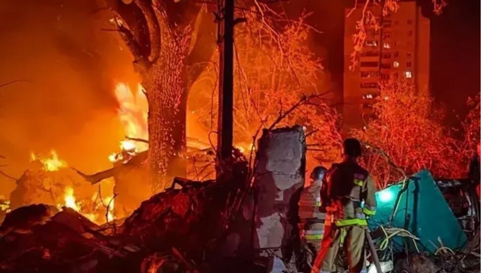 Ukrayna, Rusya’nın Soçi’deki petrol deposunu vurdu: Soçi havalimanında uçuşlar durduruldu