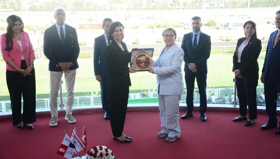 Türkiye Jokey Kulübü’nün düzenlediği 41. KKTC Kupa Koşusu Koşusu gerçekleşti: Kupa Madam Oracle'ın