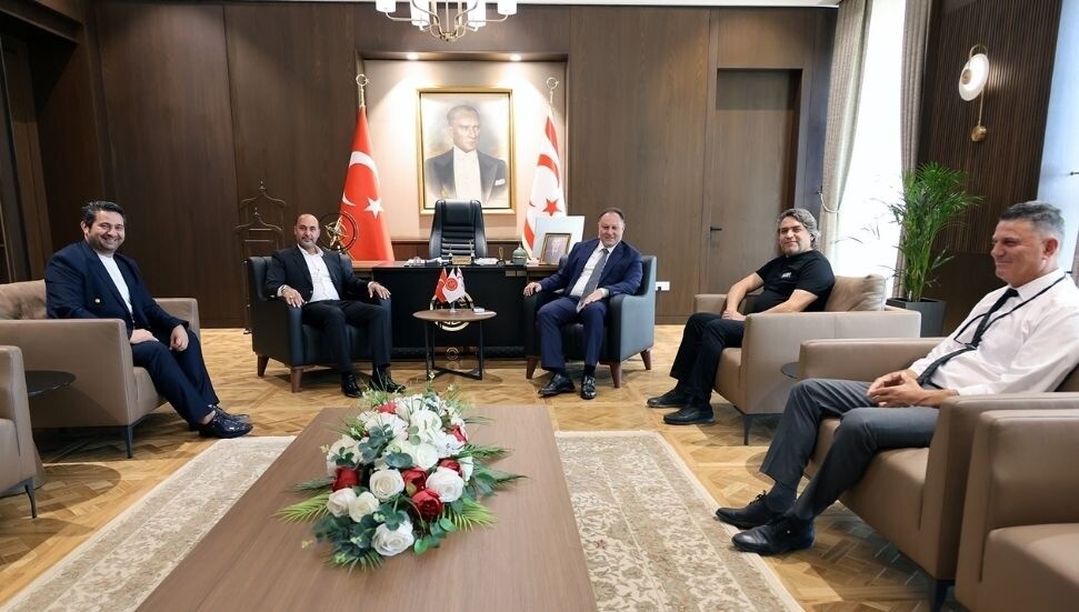 Öztürkler: Kıbrıs Türkü geçmişteki mücadelesinden aldığı ruhla geleceğe umutla bakıyor