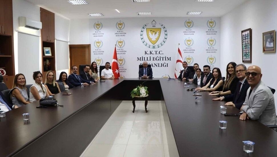 Çavuşoğlu, EGİAD heyetini kabul etti: Yükseköğretim ve iş dünyasıyla ilgili iş birliği ele alındı