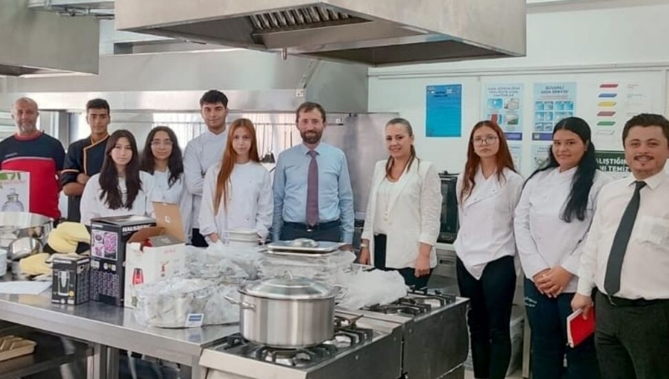 KEİ heyeti, Gazimağusa bölgesinde yürütülen bazı projeleri yerinde inceledi