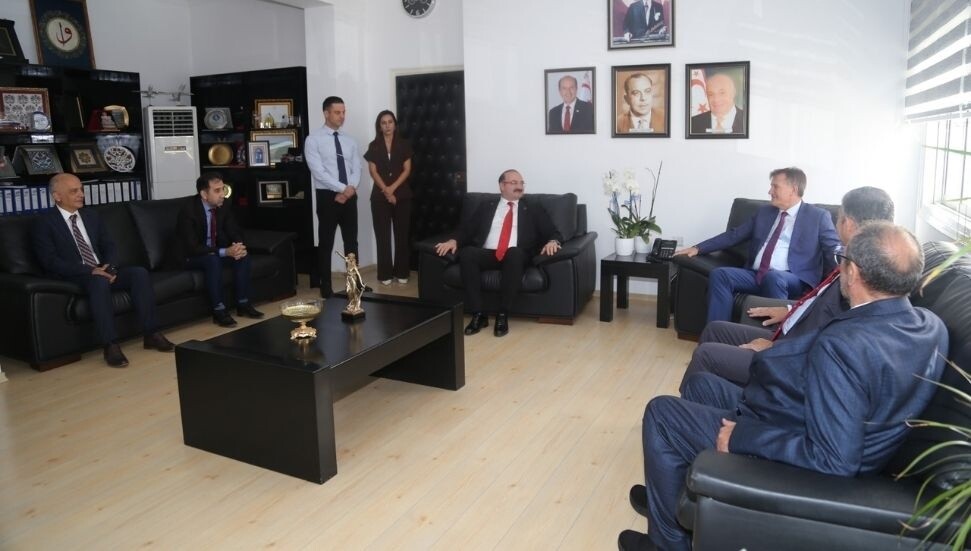 Arıklı, Erzurum Atatürk Üniversitesi Rektörü Hacımüftüoğlu’nu kabul etti: İş birlikleri ele alındı