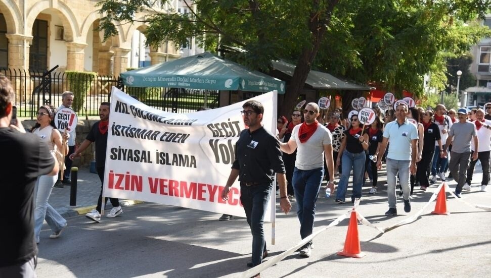 Anayasa Mahkemesi, Disiplin Tüzüğü'nü iptal etti!