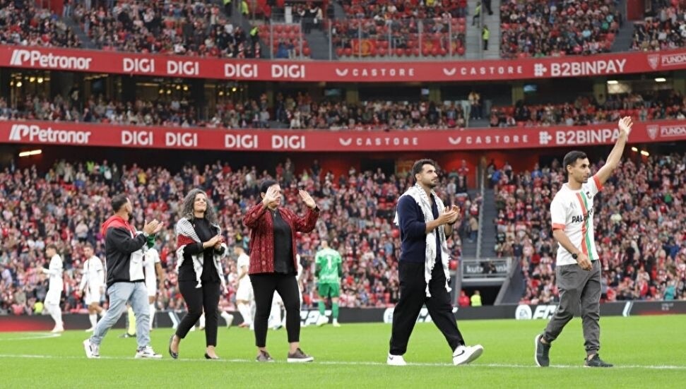 Athletic Bilbao’dan Filistin’e destek: Gazzeli mağdular sahada ağırlandı!