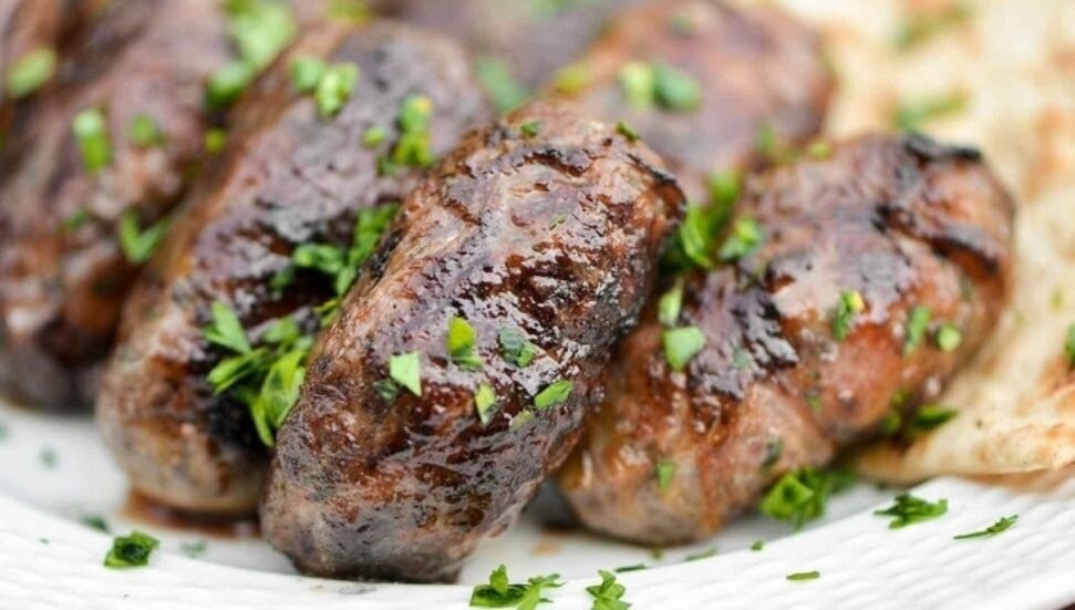 Food Atlas'a göre şeftali kebabı dünyanın en iyi ikinci sosis yemeği seçildi!