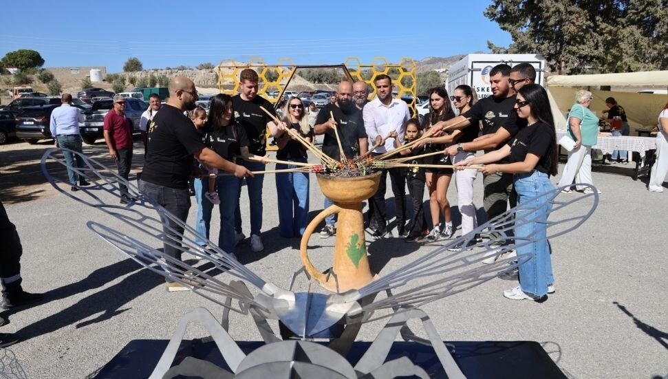 Topçuköy 4. Bal Festivali yoğun katılımla gerçekleşti