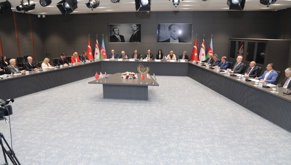 Parlamentolar Arası Dostluk Grubu üyeleri toplantıda konuşma yaptı: "Bir Millet-Üç Devlet" vurgusu