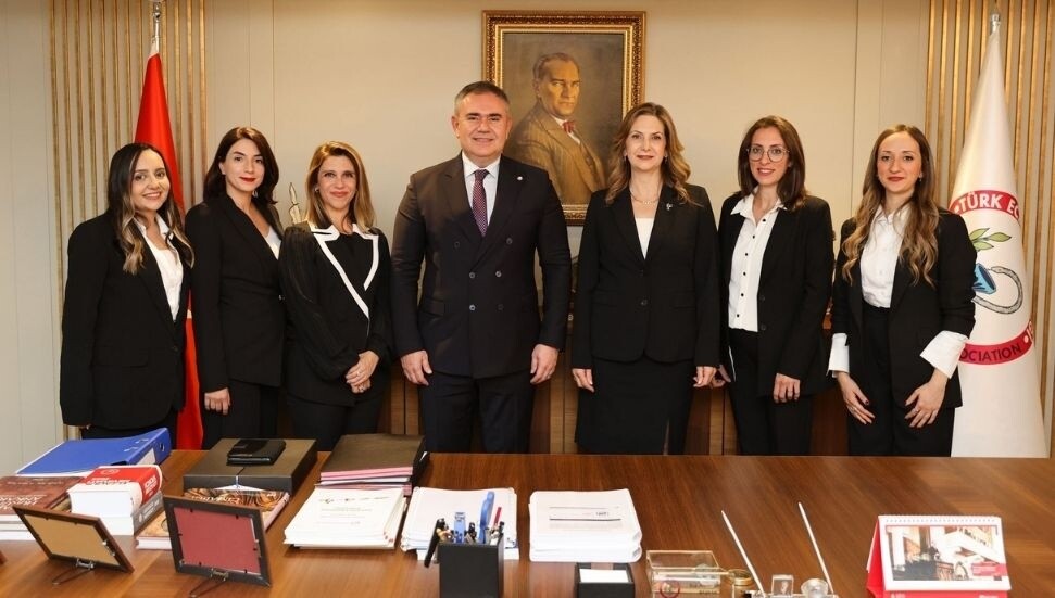 Eczacılar Birliği, Ankara’da temaslarda bulundu: Meslek örgütleriyle bir araya geldi