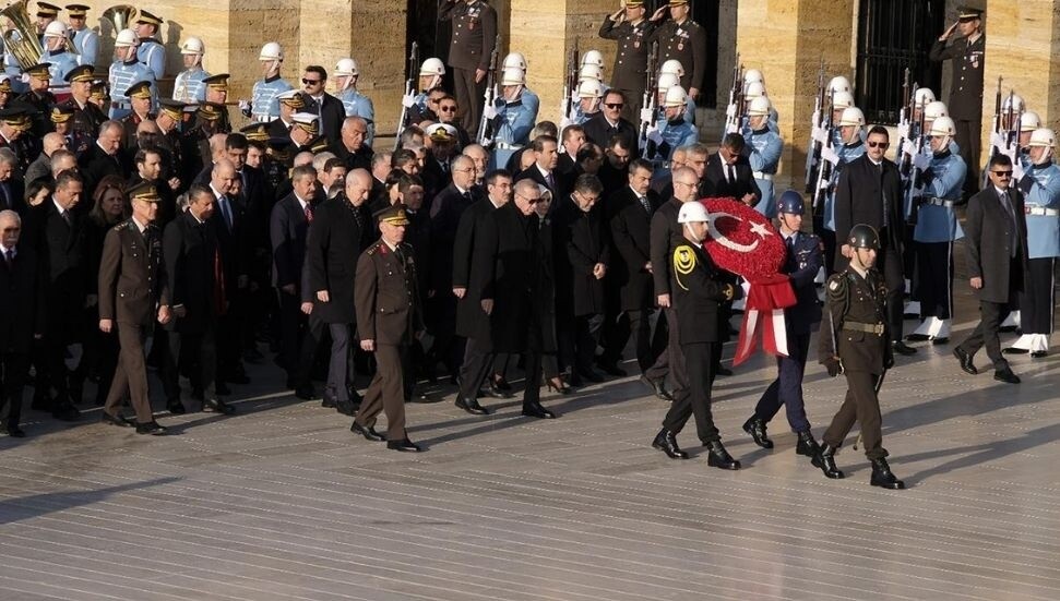 Mustafa Kemal Atatürk için Anıtkabir'de devlet töreni düzenlendi