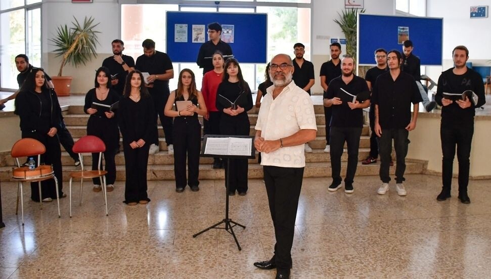 DAÜ Müzik Öğretmenliği programı öğrencileri Cumhuriyet Konseri verdi